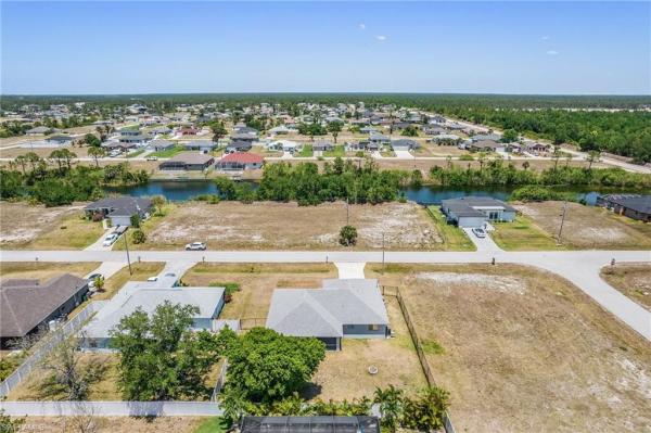 Cape Coral Residential, 1622 26th St, Cape Coral, Florida 33993, image 3
