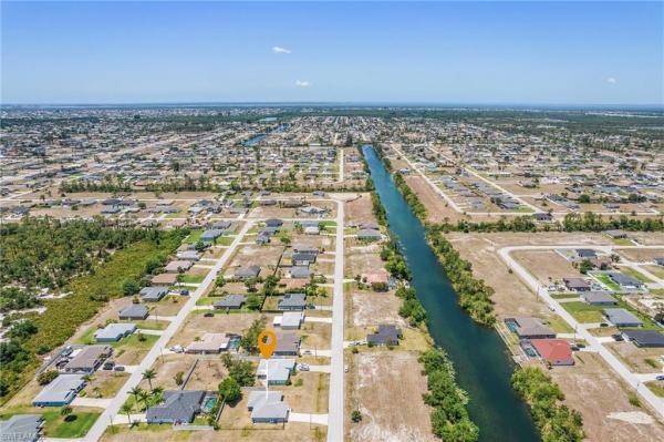 Cape Coral Residential, 1622 26th St, Cape Coral, Florida 33993, image 2