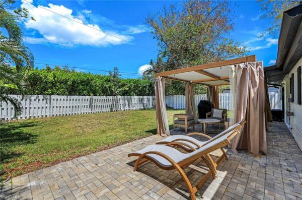 Brookside, 1300 Pine St, Naples, Florida 34104, image 2