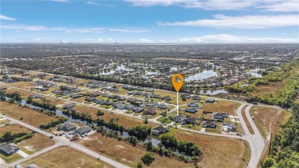 Cape Coral Residential, 816 32nd Ter, Cape Coral, Florida 33909, image 2