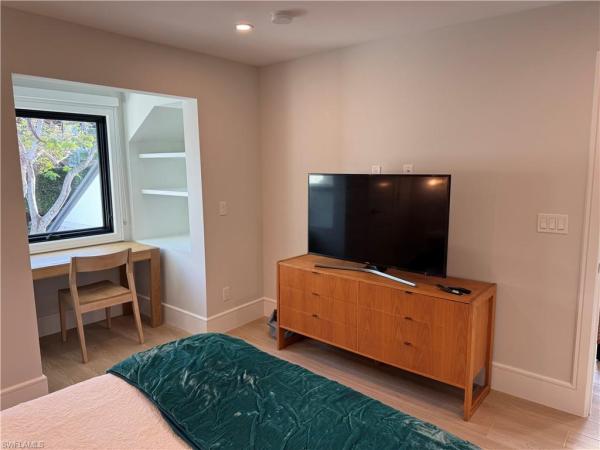 787 S 4th Ave, Naples, Florida 34102, image 1