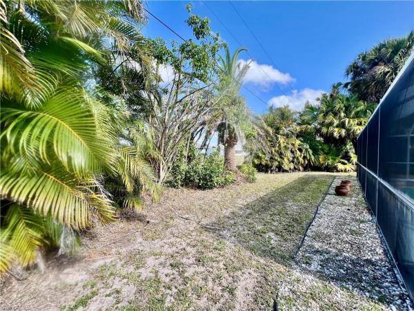 Country Club Estates, 61 Pierce St, Lehigh Acres, Florida 33936, image 1