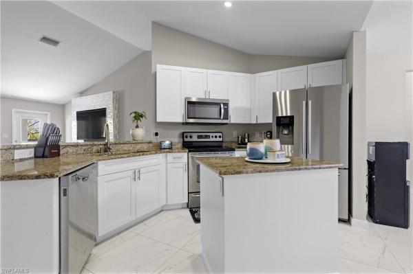 Cape Coral Residential, 2227 26th St, Cape Coral, Florida 33993, image 3