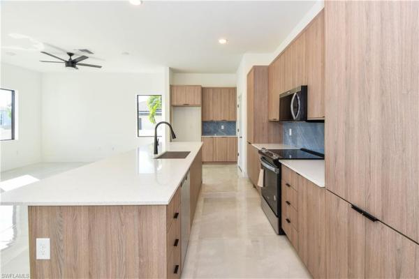 Cape Coral Residential, 3922 41st Ter, Cape Coral, Florida 33993, image 2