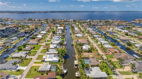 Yacht Club, 5318 Darby Ct, Cape Coral, Florida 33904, image 1