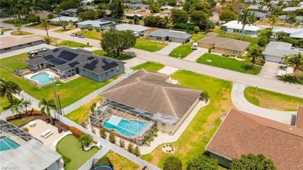 Tanglewood, 1466 Cumberland Ct, Fort Myers, Florida 33919, image 2