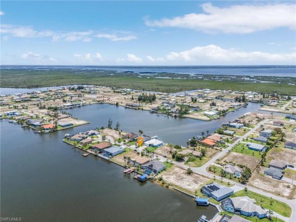 Cape Coral, 3023 43rd Pl, Cape Coral, Florida 33993, image 1
