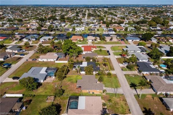 Cape Coral Residential, 919 34th Ter, Cape Coral, Florida 33904, image 1