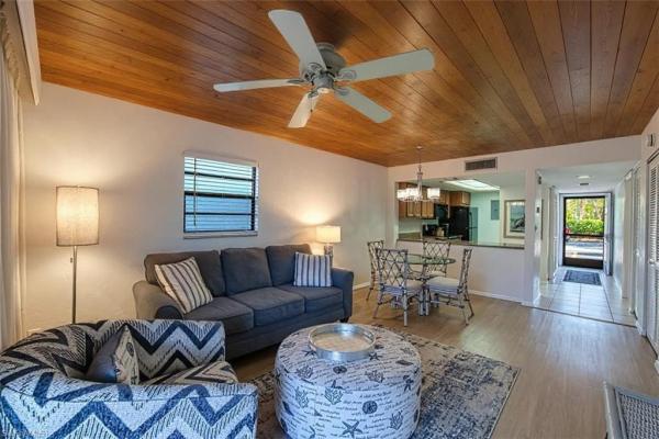 Park Shore Resort, 600 Neapolitan Way #153, Naples, Florida 34103, image 2