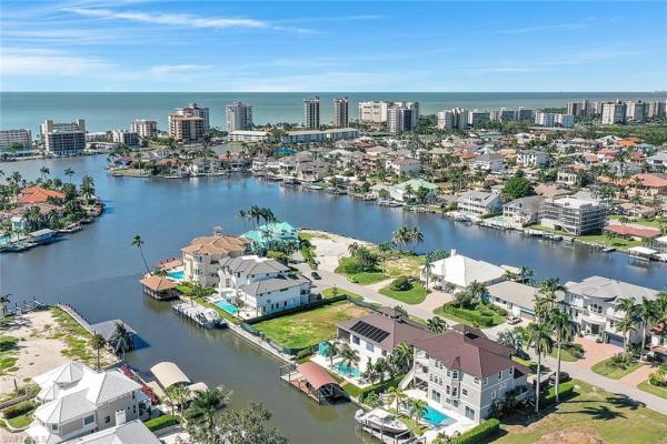 Conners At Vanderbilt Beach, 378 Seabee Ave, Naples, Florida 34108, image 1