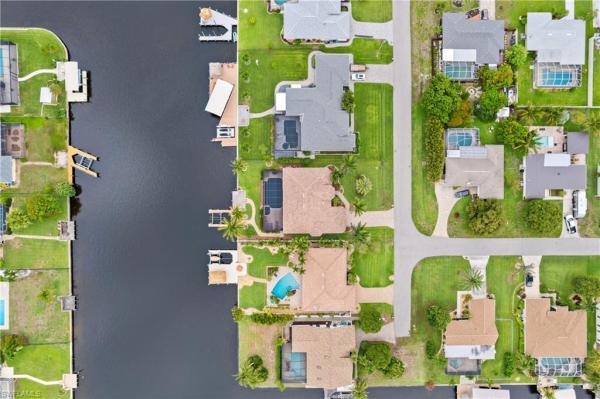 Cape Coral Residential, 820 43rd St, Cape Coral, Florida 33904, image 1