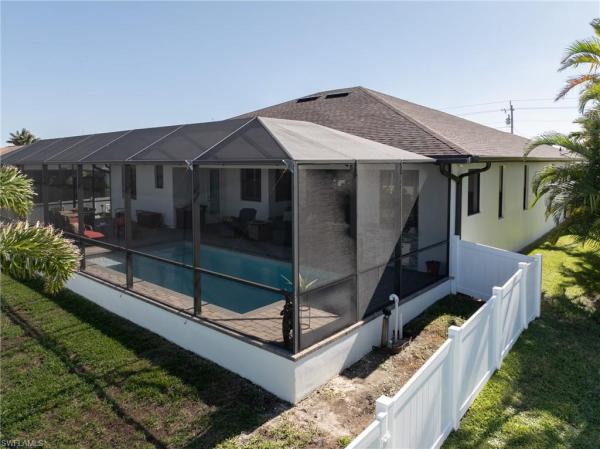 Cape Coral Residential, 2711 32nd St, Cape Coral, Florida 33914, image 2
