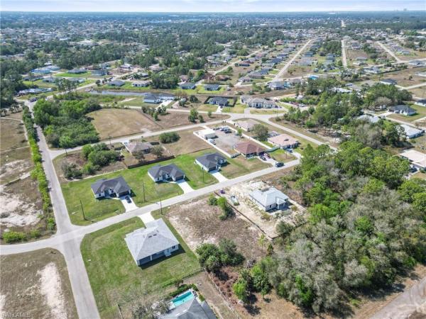 Lehigh Acres Residential, 2005 N Curry Ave, Lehigh Acres, Florida 33971, image 1