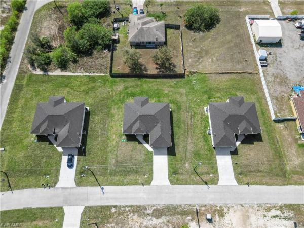 Lehigh Acres Residential, 2003 N Curry Ave, Lehigh Acres, Florida 33971, image 1