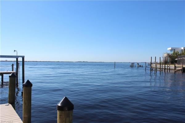 Yacht Club, 1006 Dolphin Dr, Cape Coral, Florida 33904, image 1
