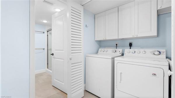 Nutmeg Village, 2777 Gulf Dr #211, Sanibel, Florida 33957, image 3