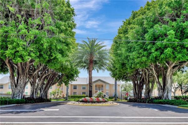 Wiggins Lakes & Preserves, 773 Wiggins Lake Dr #2, Naples, Florida 34110, image 2