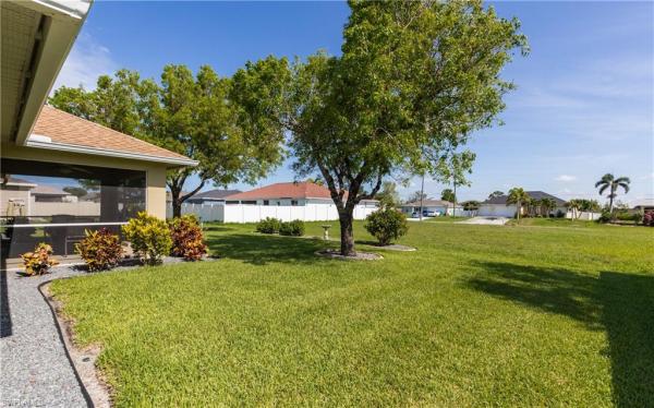 Cape Coral Residential, 1719 17th Ter, Cape Coral, Florida 33993, image 3