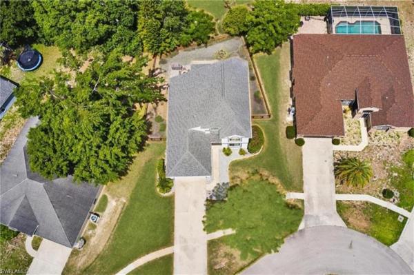 Varsity Lakes, 1533 Honor Ct, Lehigh Acres, Florida 33971, image 2