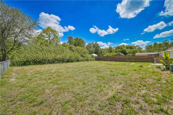 High Point, 9441 Sedgefield Rd, North Fort Myers, Florida 33917, image 2