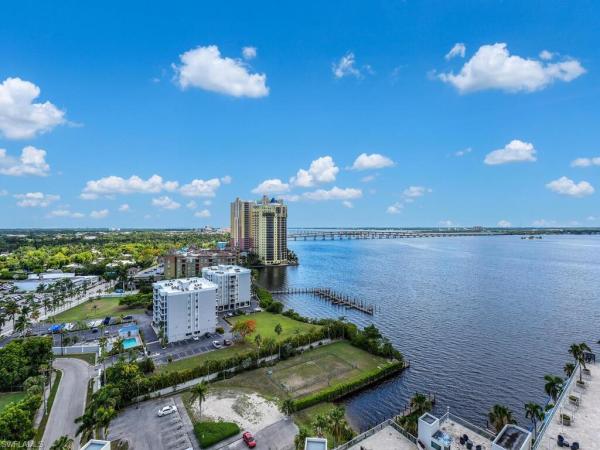 3000 Oasis Grand Blvd #1705, Fort Myers, Florida 33916, image 1
