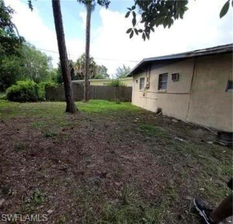 Pine Manor, 5640 4th Ave, Fort Myers, Florida 33907, image 2