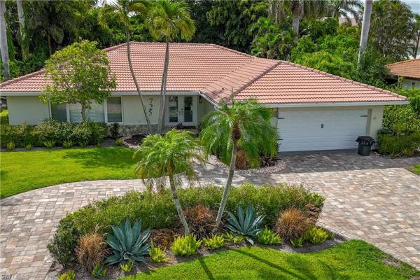 Park Shore, 725 Old Trail Dr, Naples, Florida 34103, image 1