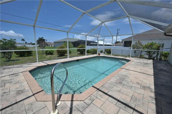 Cape Coral Residential, 1406 9th Pl, Cape Coral, Florida 33993, image 2