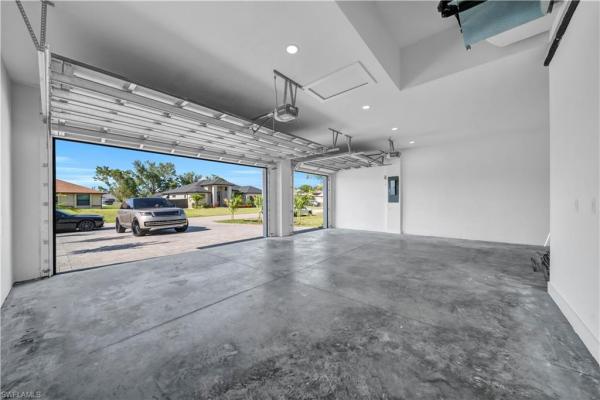 Cape Coral Residential, 312 6th Ter, Cape Coral, Florida 33909, image 2