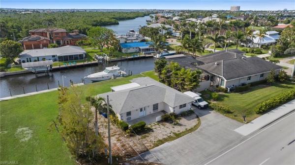Deep Lagoon Estates, 14260 Mcgregor Blvd, Fort Myers, Florida 33919, image 2