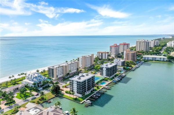 10562 Gulf Shore Dr #402, Naples, Florida 34108, image 1