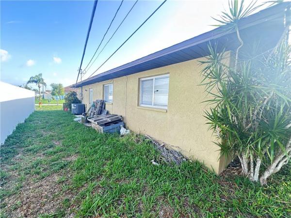 Cape Coral Residential, 901 27th Ter, Cape Coral, Florida 33904, image 3