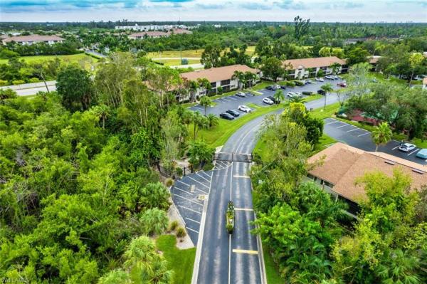 Summerlin Woods, 8061 Woods Cir #4, Fort Myers, Florida 33919, image 2