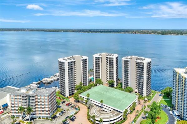Pointe Royale, 1920 Virginia Ave #1602, Fort Myers, Florida 33901, image 3