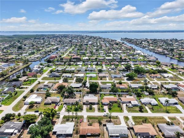 Cape Coral Residential, 2631 18th Ave, Cape Coral, Florida 33904, image 3