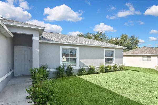 Cape Coral Residential, 214 38th Ter, Cape Coral, Florida 33914, image 2