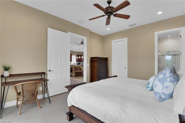 Gulf Shores, 3254 Lakeview Dr, Naples, Florida 34112, image 1