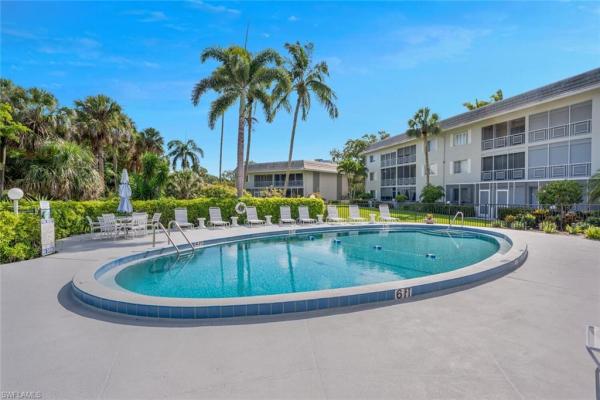 215 E Cypress Way #C4, Naples, Florida 34110, image 1