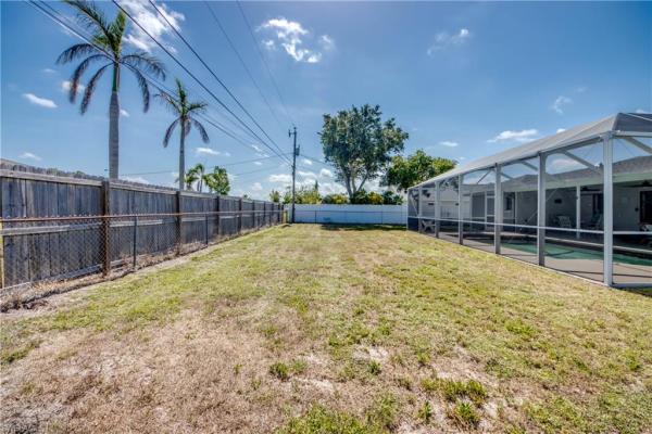 Cape Coral Residential, 301 32nd Ter, Cape Coral, Florida 33914, image 3