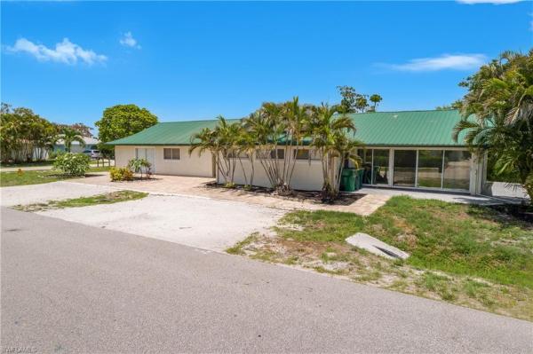 Naples Park, 700 N 95th Ave, Naples, Florida 34108, image 1