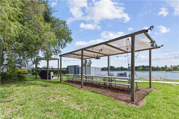Pine Ridge Of Fort Myers Village, 9970 Sailview Ct #20, Fort Myers, Florida 33905, image 2