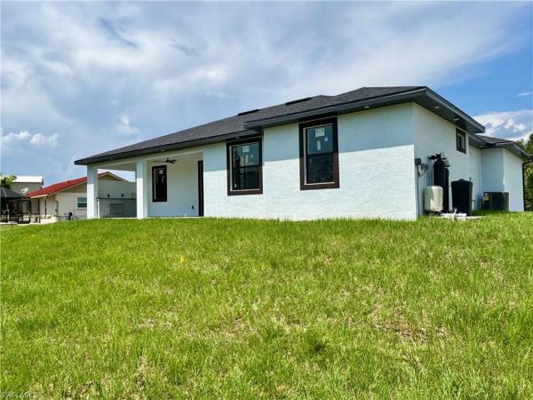 Lehigh Acres, 136 S Carlisle Ave, Lehigh Acres, Florida 33974, image 1