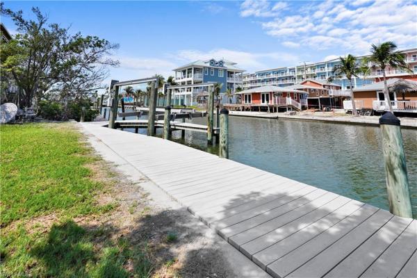 Crescent Park, 171 Primo Dr, Fort Myers Beach, Florida 33931, image 1