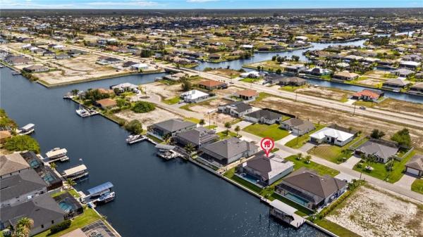 Cape Coral Residential, 1228 40th Pl, Cape Coral, Florida 33993, image 2