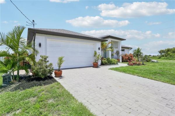 Cape Coral, 726 18th Pl, Cape Coral, Florida 33993, image 1