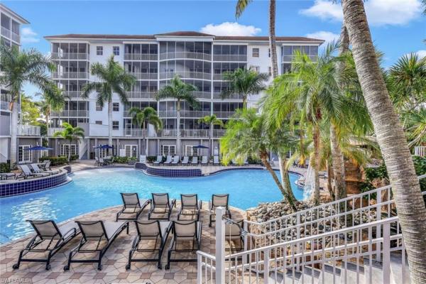 470 Launch Cir #V-405, Naples, Florida 34108, image 1