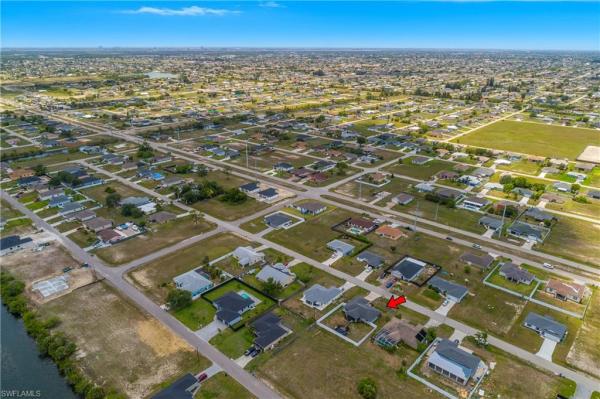 Cape Coral Residential, 325 24th Ter, Cape Coral, Florida 33909, image 1