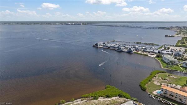 1425 Park Beach Cir #1310, Punta Gorda, Florida 33950, image 1