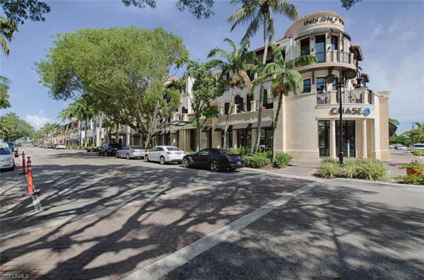 3030 Binnacle Dr #206, Naples, Florida 34103, image 1