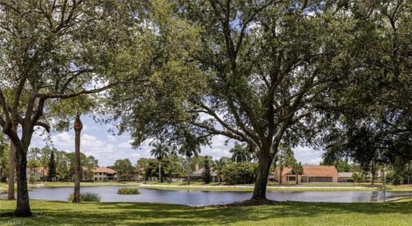 Windsor Place, 416 Windsor Pl #201, Naples, Florida 34104, image 2